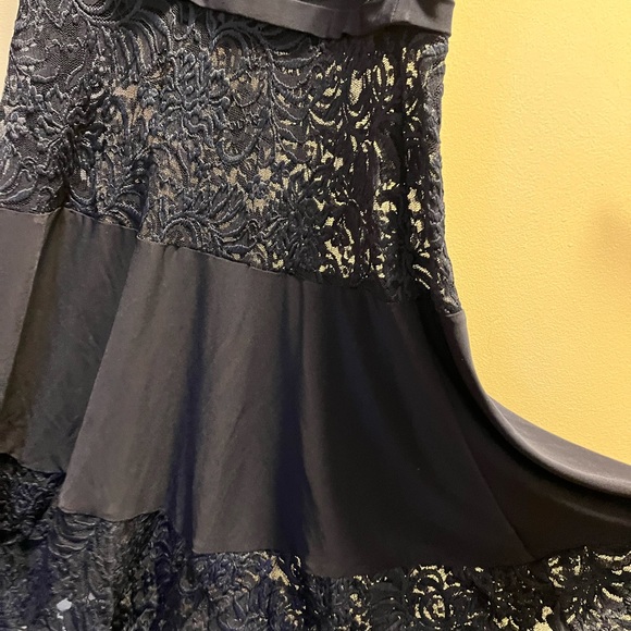 Floor Length Gown - Picture 4 of 5